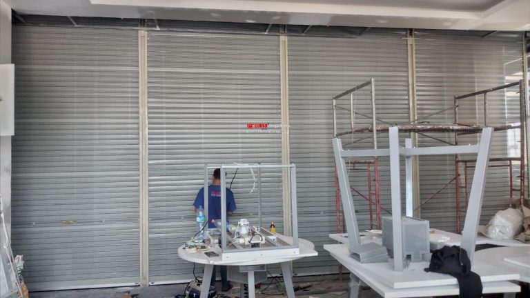 Rolling Door Full Perforated di Erafone Lippo Plaza Kupang