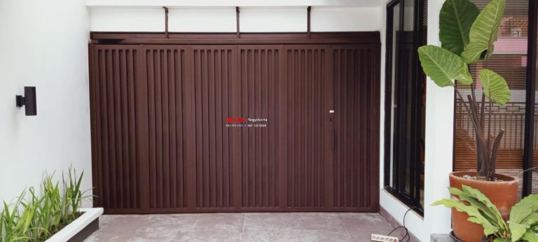 Pintu Sliding Standart di Jl Nogobondo Caturtunggal Sleman