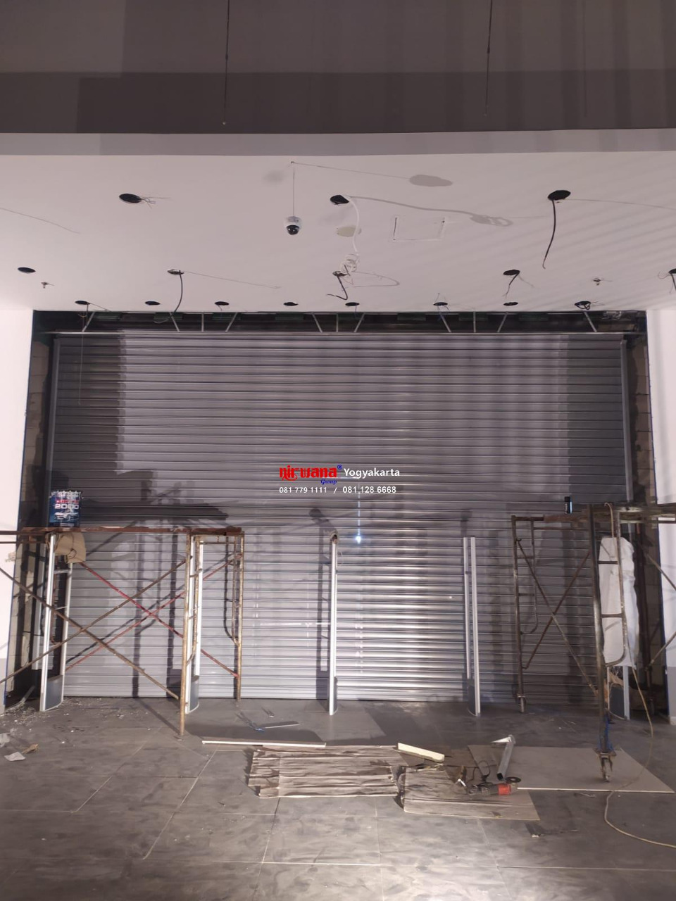 Rolling Door Electric Full Perforated 1,2mm di Max Fashion Jogja City Mall