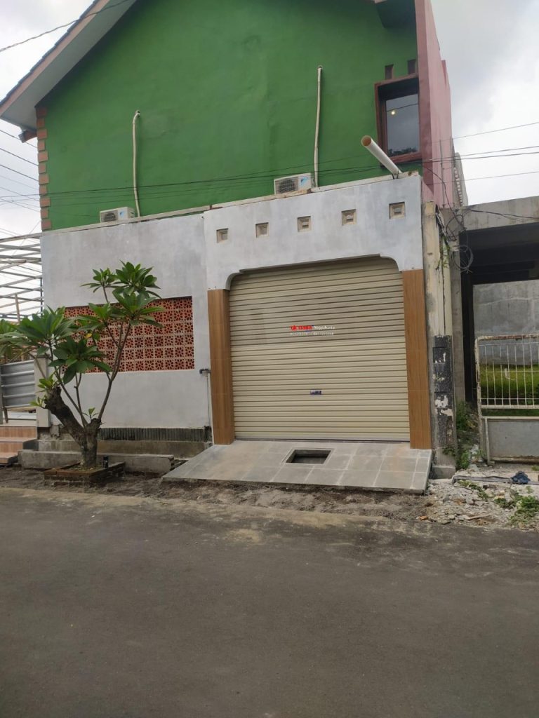 Instalasi Rolling Door One Sheet 70cm Perforated di Griya Purwoasri Kalasan