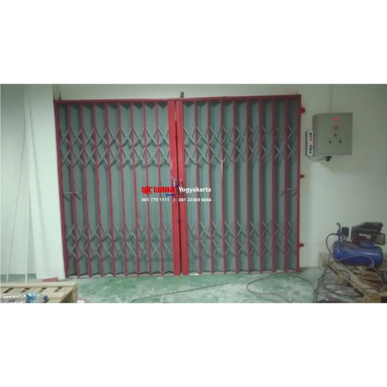 Instalasi Folding Gate Standart 0,5mm di Colomadu Solo Jawa Tengah